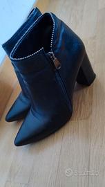 scarpe stivaletto con zip laterale