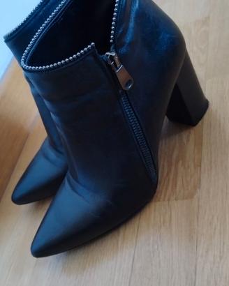 scarpe stivaletto con zip laterale