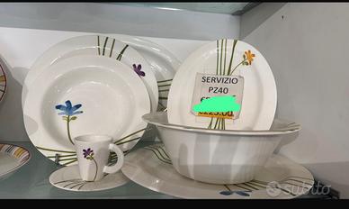 Servizio piatti e tazzine