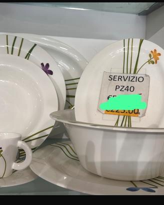 Servizio piatti e tazzine