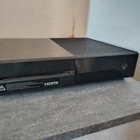 Xbox One 500gb + 2 Joystick