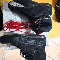 scarpe/ stivaletti moto TCX pari al nuovo n. 45
