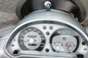 Beverly 300 i.e anno 2010 , 1200 legg.trattabili