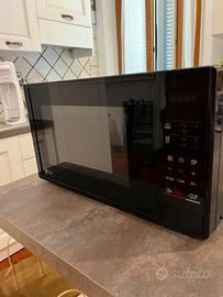 Forno microonde LG MS2042D, come nuovo