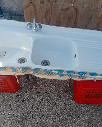 lavello in ceramica