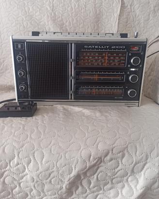 Grundig Satellit 2100 + Zusats Ssb 2000