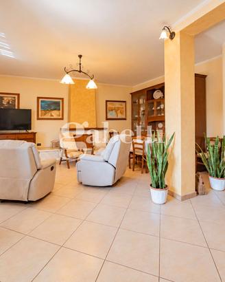 Soluzione semindipendente con cortile