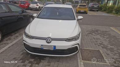 Volkswagen Golf VIII 1,5 TSI R-Line