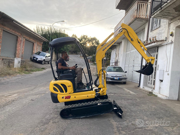 Miniescavatore 18 ql new holland