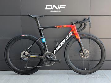 Bici da corsa Merida Reacto Team 105 DI2