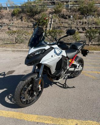 Ducati multistrada v4s