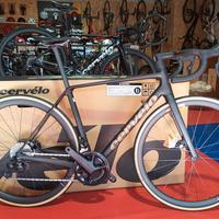 Bicicletta Cervelo R5 Ultegra – Nero/Bronzo 2026
