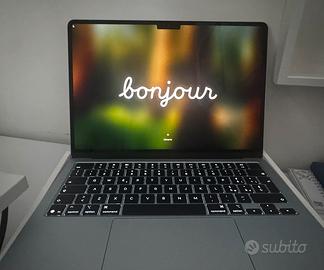 Macbook air 2025 13” M4 16gb ram 256ssd in garanzi