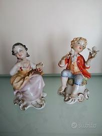 Coppia statuine porcellana stile Capodimonte