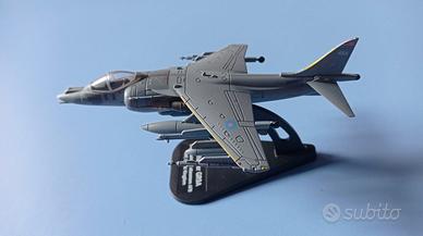 Modellino jet militare BAe Harrier GR9A 1:100