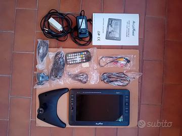 Televisore TFT LCD color 9'' DVB-T