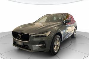 VOLVO XC60 2.0 b4 Momentum awd auto
