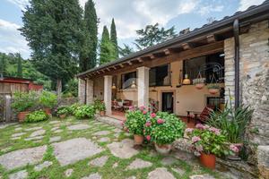 RUSTICO A COSTERMANO