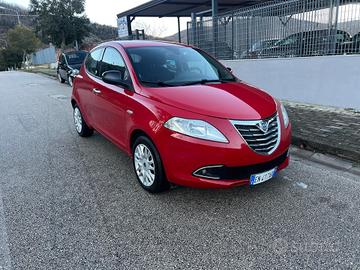 Lancia Ypsilon 1.2 5 porte GPL Ecochic Gold 2012