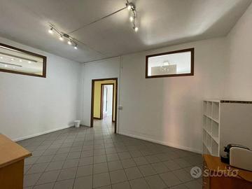 Immobile di 97 m² con 5 locali a Roma