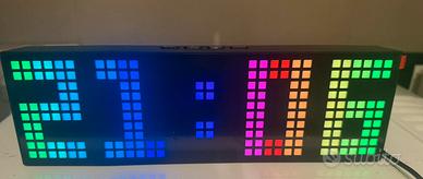Sveglia digitale a led multicolori nuova