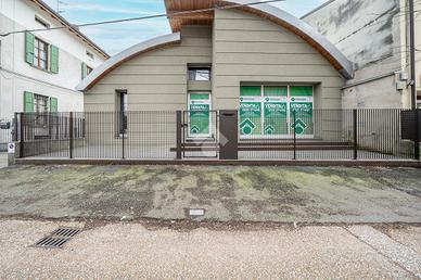 COMPLESSO A REGGIO NELL'EMILIA