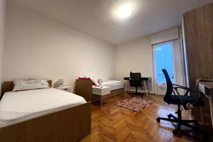 AMPIA STANZA DOPPIA PER STUDENTESSE UNIVERSITARIE