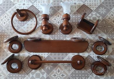 Arredo bagno legno e vetro