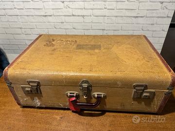 Valigia Vintage anni 40-50 cerniere e chiusure fun