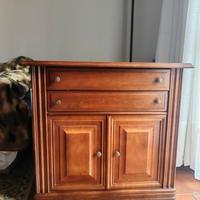 Cassettiera in legno massello in classico