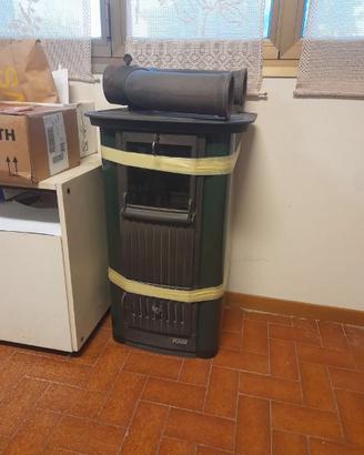 Stufa a legna marca splendid