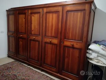 armadio in noce  marca patriarca