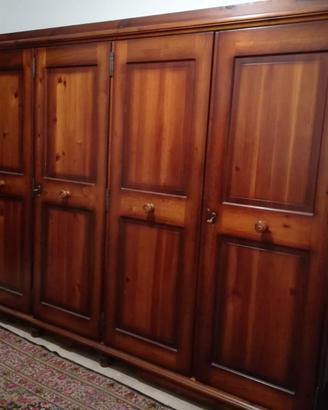 armadio in noce  marca patriarca