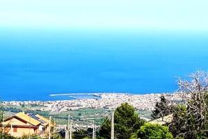 Villino Tripiano con Dependance e Gran Vista