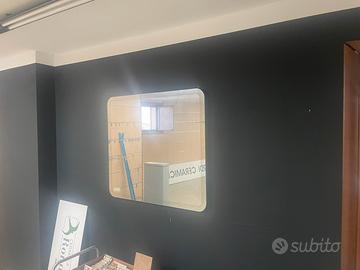 Specchi retroilluminati con touch