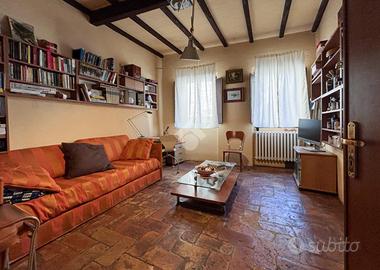 3 LOCALI A CITTÀ DI CASTELLO