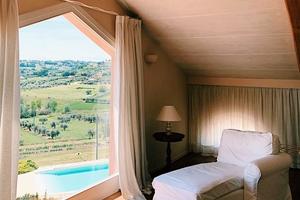 Camera in B&B con piscina,mare,nelle Marche