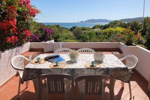 Trilocale vista mare 60 mt spiaggia Porto Taverna