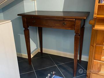 Elegante Tavolino