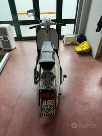 Lambretta 150 macchia nera