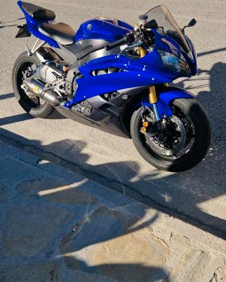 Yamaha R6