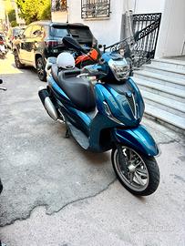 PIAGGIO BEVERLY 300 – ANNO 202