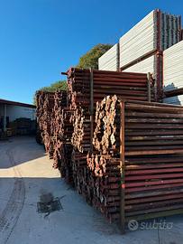 Puntelli a piastra usati su contenitore pz 3650