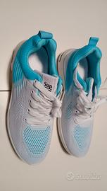 Scarpe sportive da donna nuove n. 42