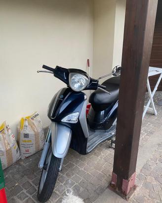 piaggio liberty 125