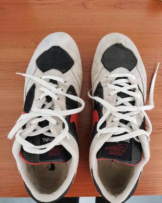 Scarpe di atletica Nike perfette 42