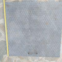 Chiusino carrabile in lamiera zincato 76x78