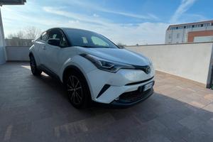 TOYOTA CHR
