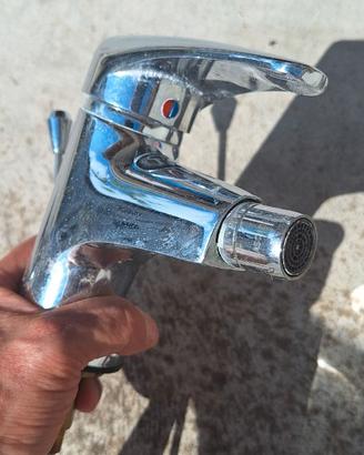 Miscelatore bidet