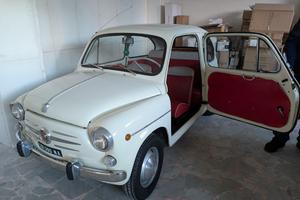 auto d'epoca Fiat 600